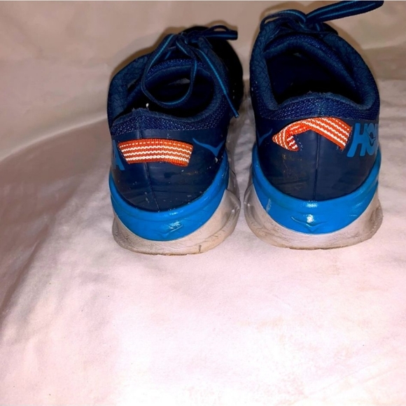 Preloved Men's size 8.5 Hoka shoes - Picture 4 of 5